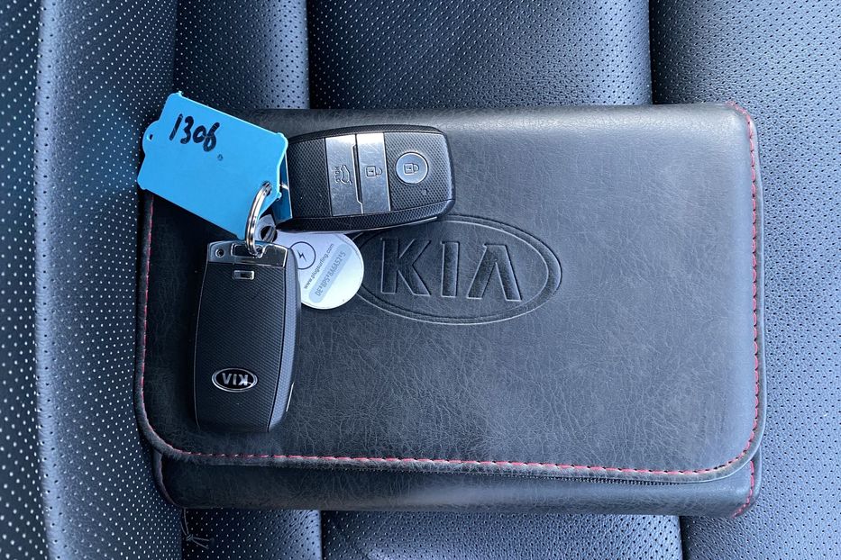 Продам Kia Niro 64кВтМакс.комплектаціяPrestige 2019 года в Львове