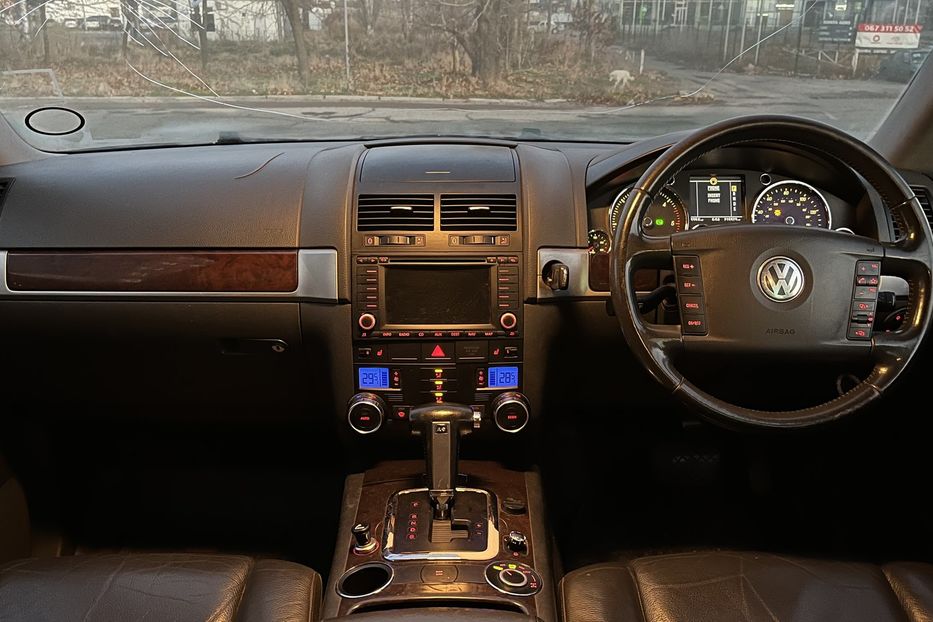 Продам Volkswagen Touareg 2,5 TDI 2005 года в Николаеве