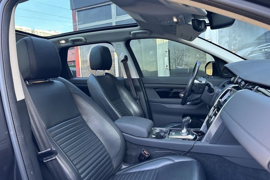 Продам Land Rover Discovery Sport P250 AWD 2019 года в Киеве