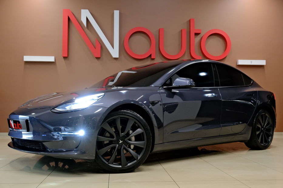 Продам Tesla Model 3 2023 года в Одессе