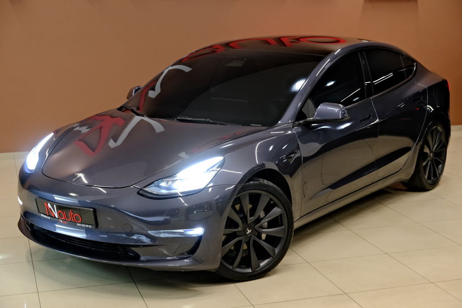 Продам Tesla Model 3 2023 года в Одессе