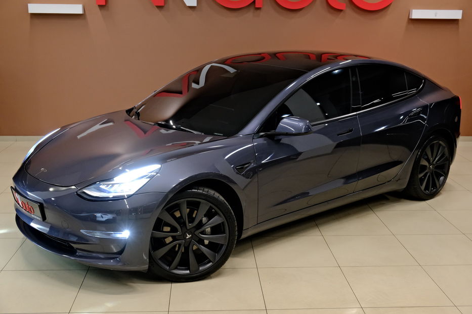 Продам Tesla Model 3 2023 года в Одессе