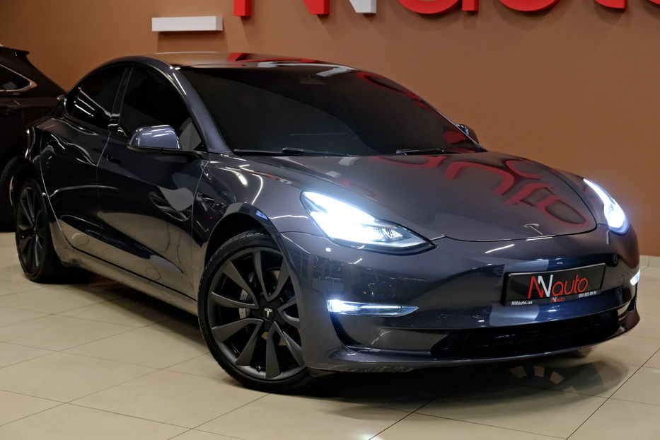 Продам Tesla Model 3 2023 года в Одессе