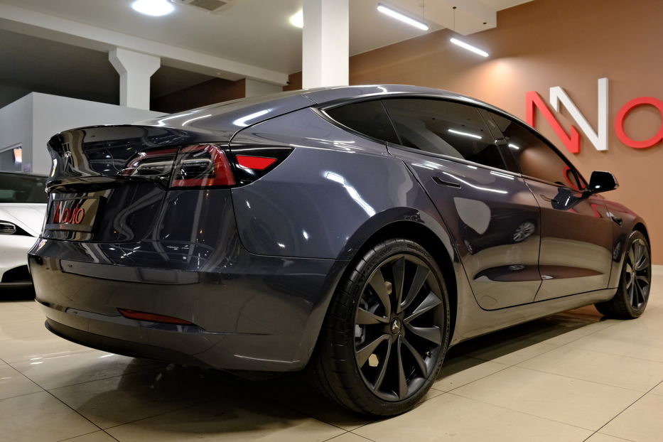 Продам Tesla Model 3 2023 года в Одессе