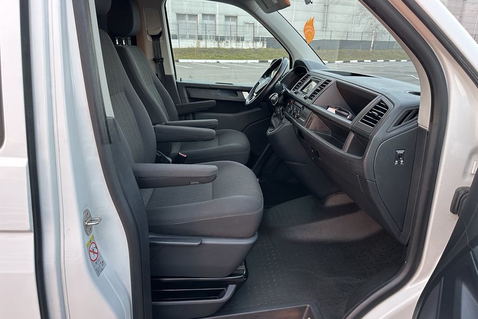 Продам Volkswagen Caravella Comfortline 4х4 2019 года в Ровно