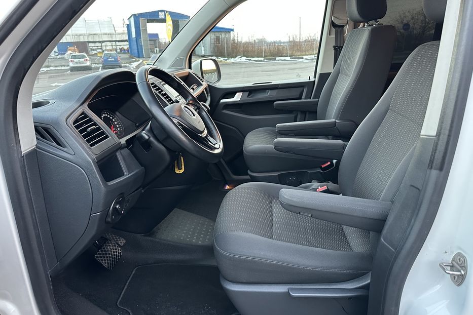 Продам Volkswagen Caravella Comfortline 4х4 2019 года в Ровно