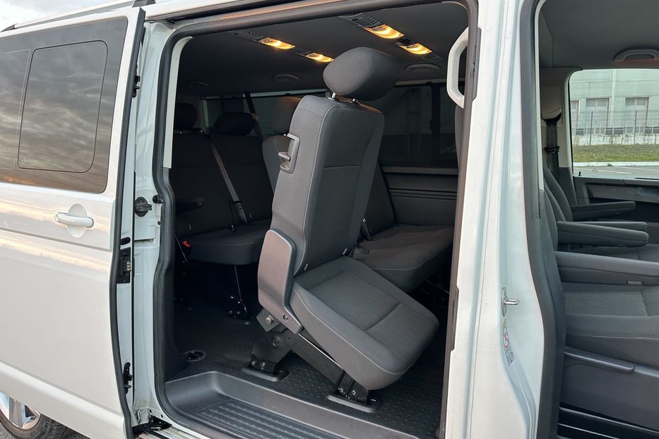 Продам Volkswagen Caravella Comfortline 4х4 2019 года в Ровно