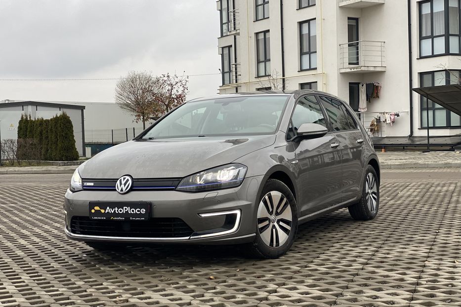 Продам Volkswagen e-Golf 2016 года в Луцке