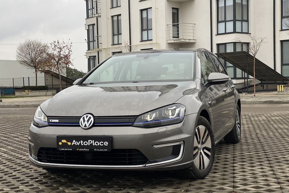 Продам Volkswagen e-Golf 2016 года в Луцке