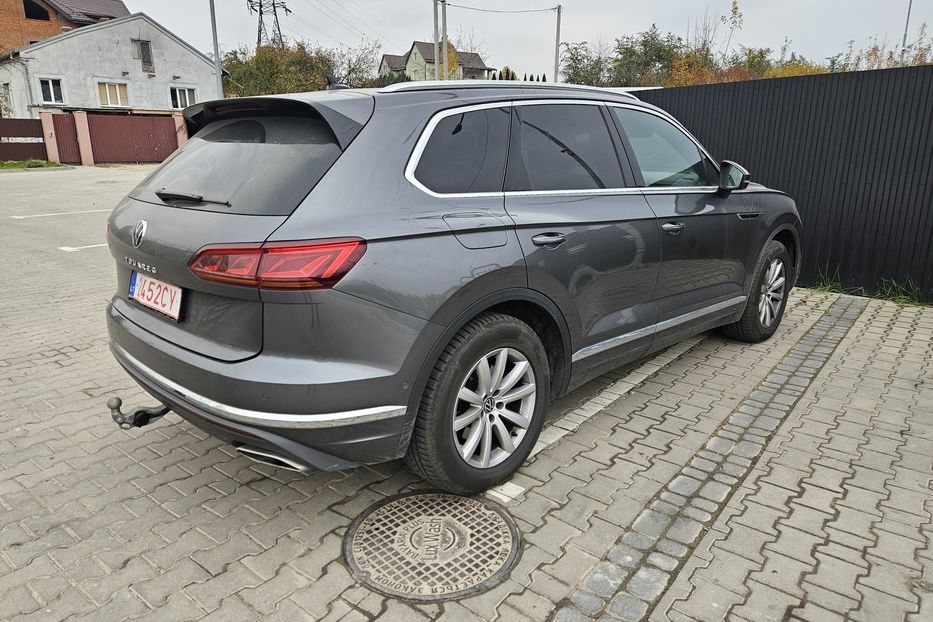 Продам Volkswagen Touareg 4Х4 3.0 210kW 8-Р НЕ МАЛЬОВАН 2021 года в Львове