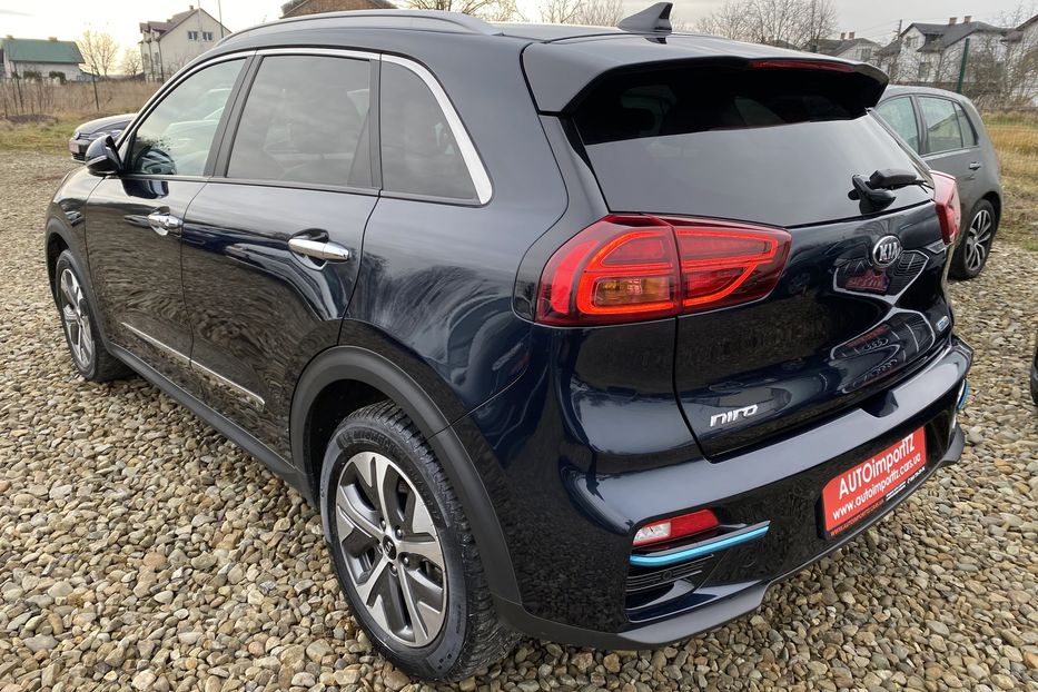 Продам Kia Niro Комплектація Prestige 64kWh 2021 года в Львове