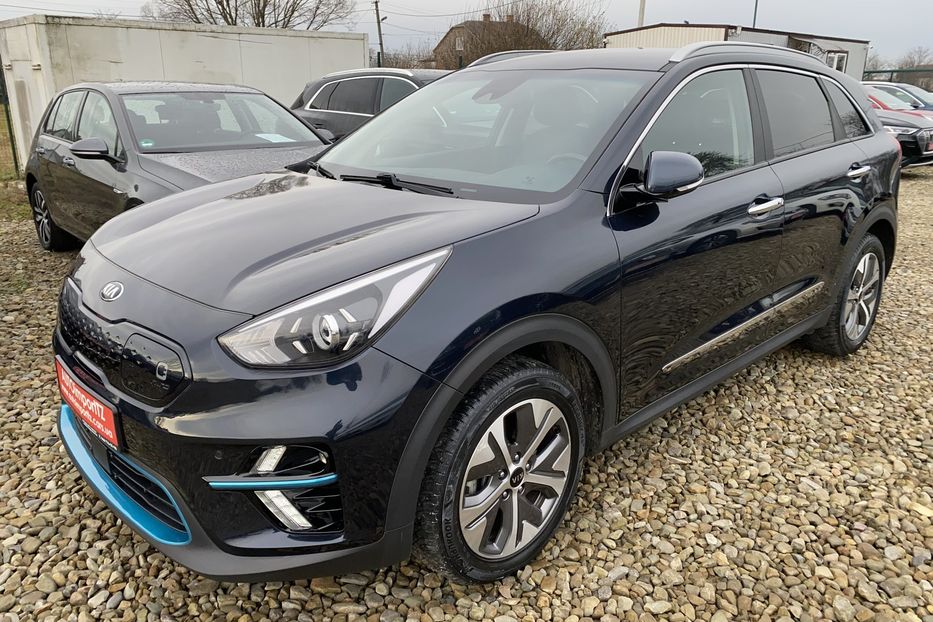 Продам Kia Niro Комплектація Prestige 64kWh 2021 года в Львове