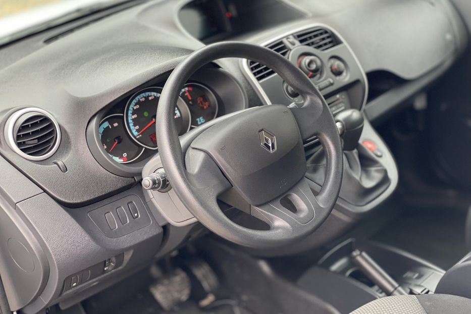 Продам Renault Kangoo пасс. 2019 года в Луцке