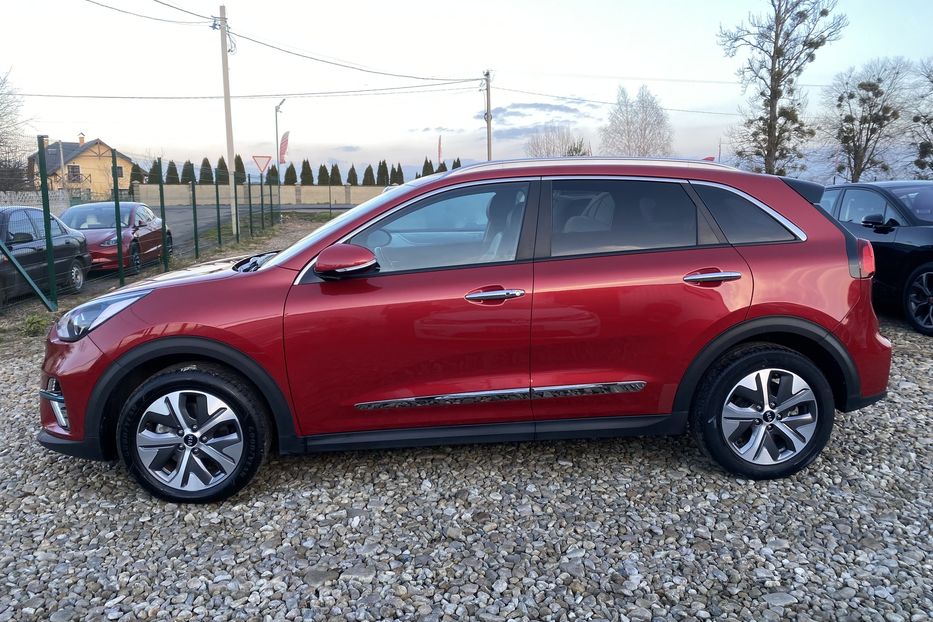 Продам Kia Niro Комплектація Prestige 64kWh 2021 года в Львове