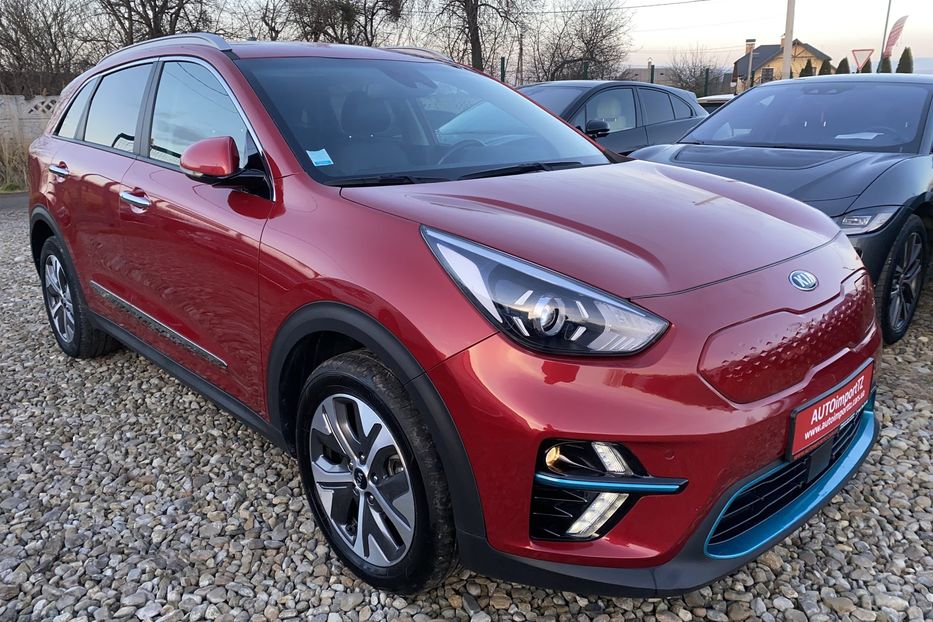 Продам Kia Niro Комплектація Prestige 64kWh 2021 года в Львове