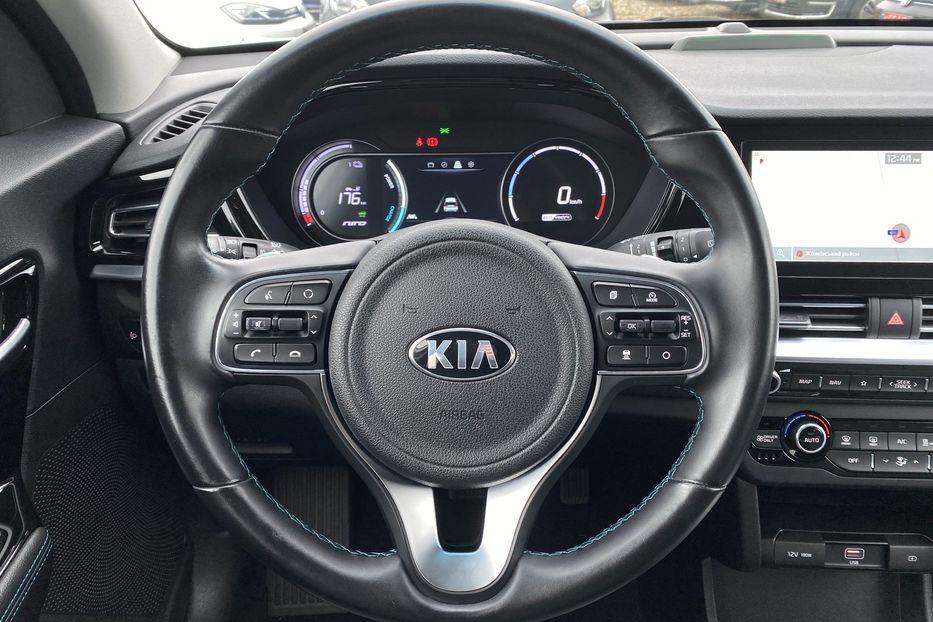 Продам Kia Niro Комплектація Prestige 64kWh 2021 года в Львове