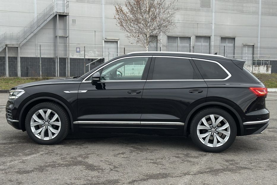 Продам Volkswagen Touareg Elegance  2019 года в Ровно