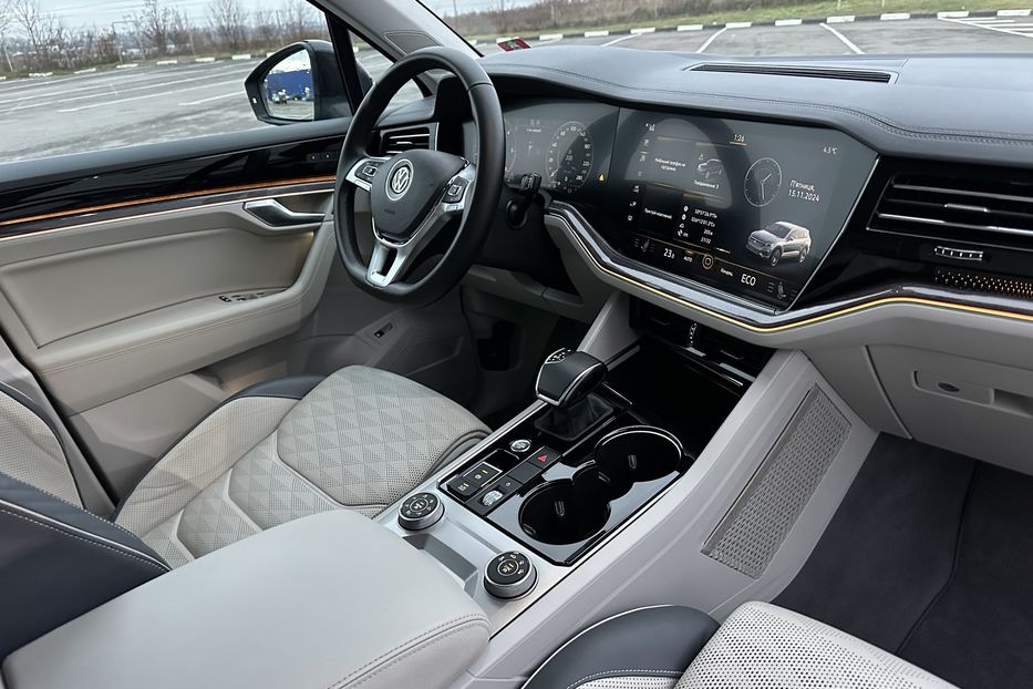 Продам Volkswagen Touareg Elegance  2019 года в Ровно