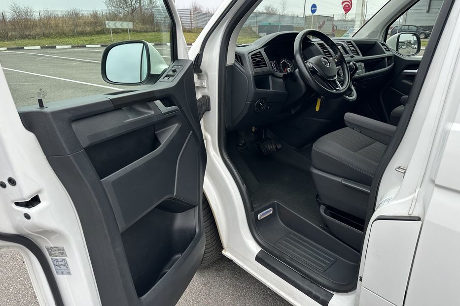 Продам Volkswagen Caravella 4x4  2019 года в Ровно