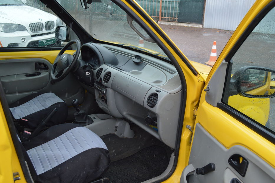 Продам Renault Kangoo пасс. 2001 года в Одессе