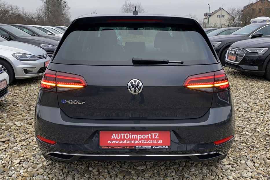 Продам Volkswagen e-Golf 35.8 kWh 100кВт/136к.с. 2020 года в Львове