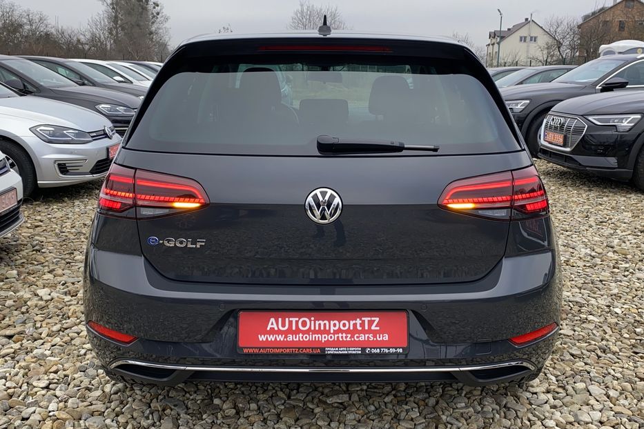 Продам Volkswagen e-Golf 35.8 kWh 100кВт/136к.с. 2020 года в Львове