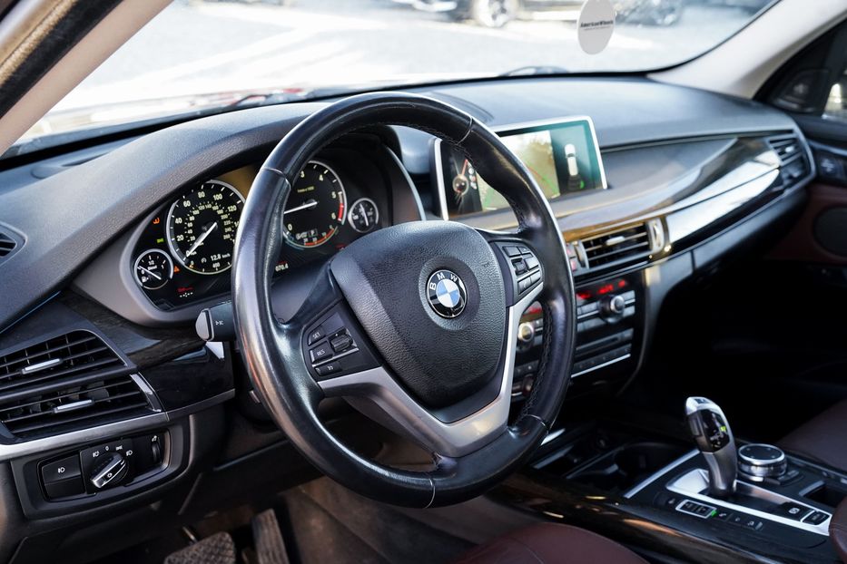 Продам BMW X5 xDrive35d 2015 года в Черновцах