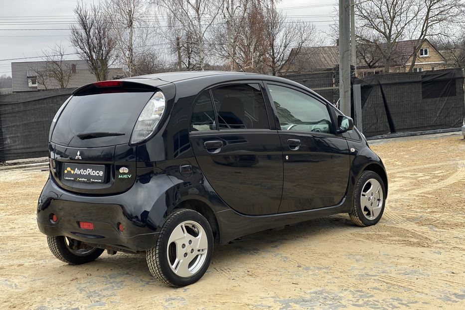 Продам Mitsubishi i-MiEV 2011 года в Луцке