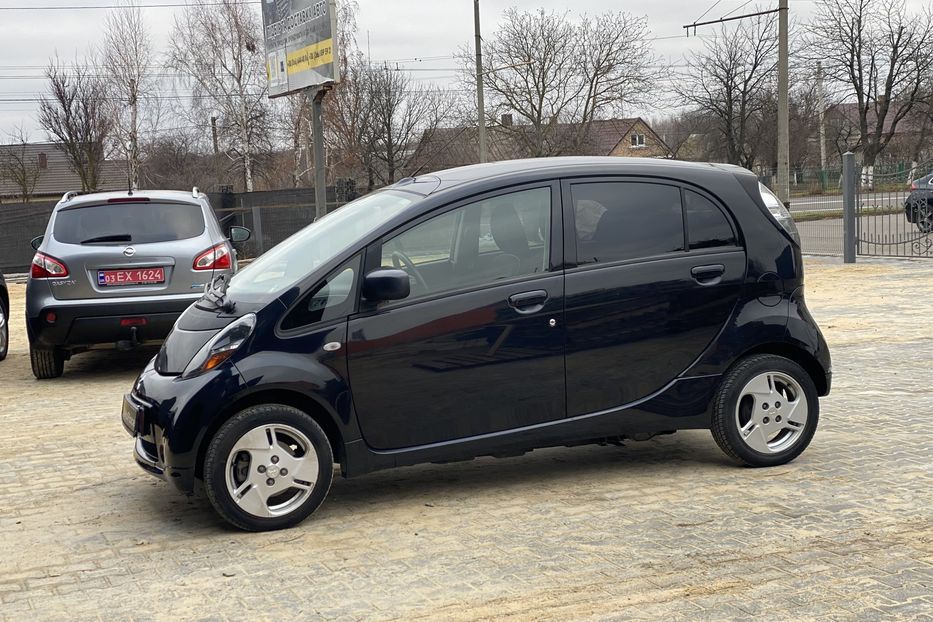 Продам Mitsubishi i-MiEV 2011 года в Луцке