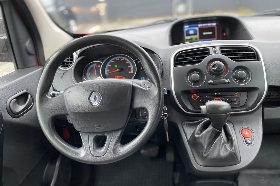 Продам Renault Kangoo пасс. 2018 года в Луцке