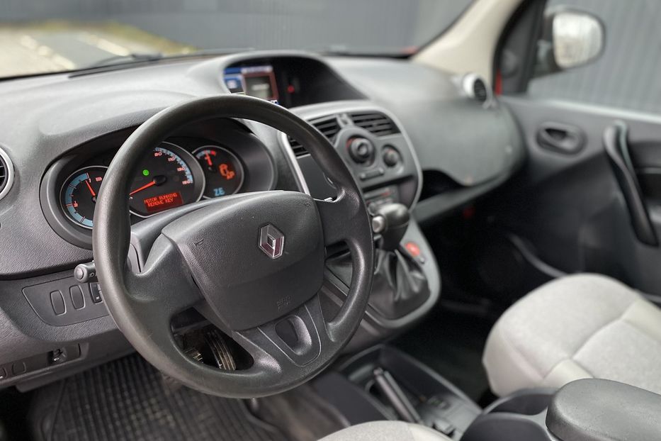 Продам Renault Kangoo пасс. 2018 года в Луцке