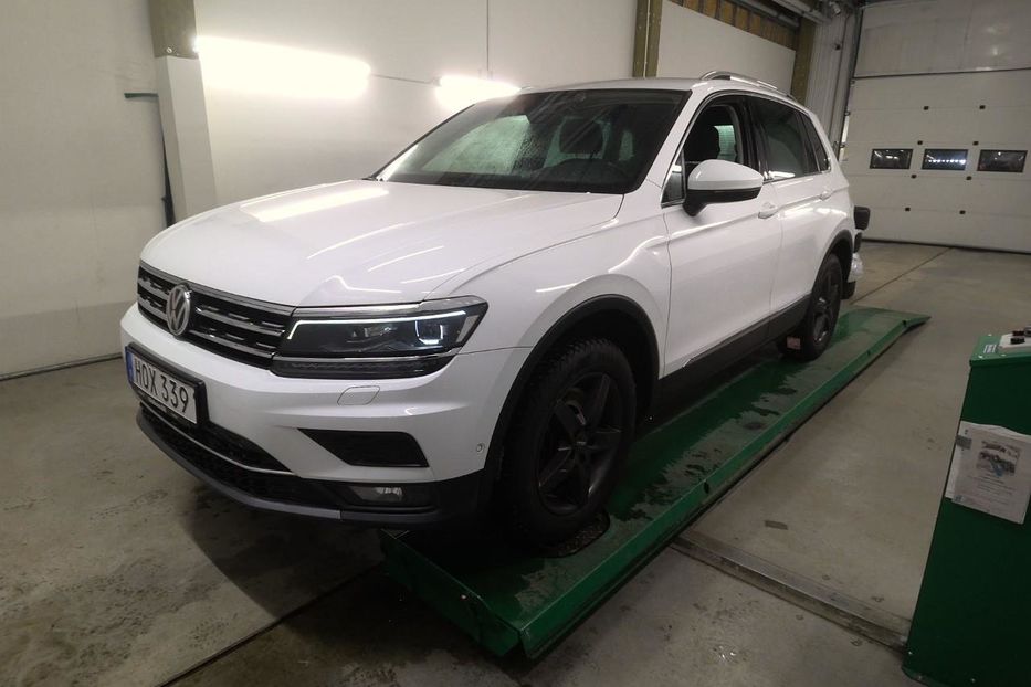 Продам Volkswagen Tiguan 4х4 190 к.с. Highline 2019 года в Житомире