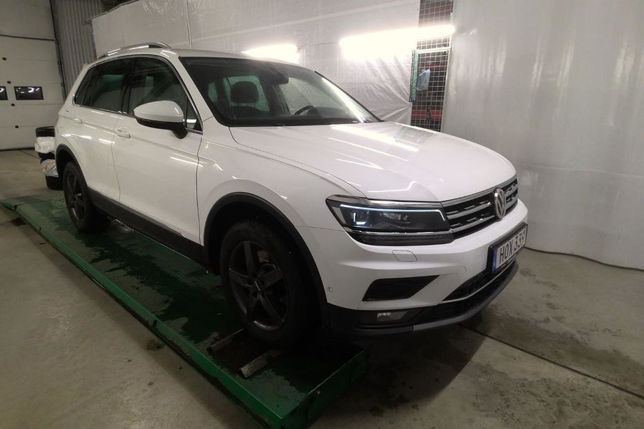 Продам Volkswagen Tiguan 4х4 190 к.с. Highline 2019 года в Житомире