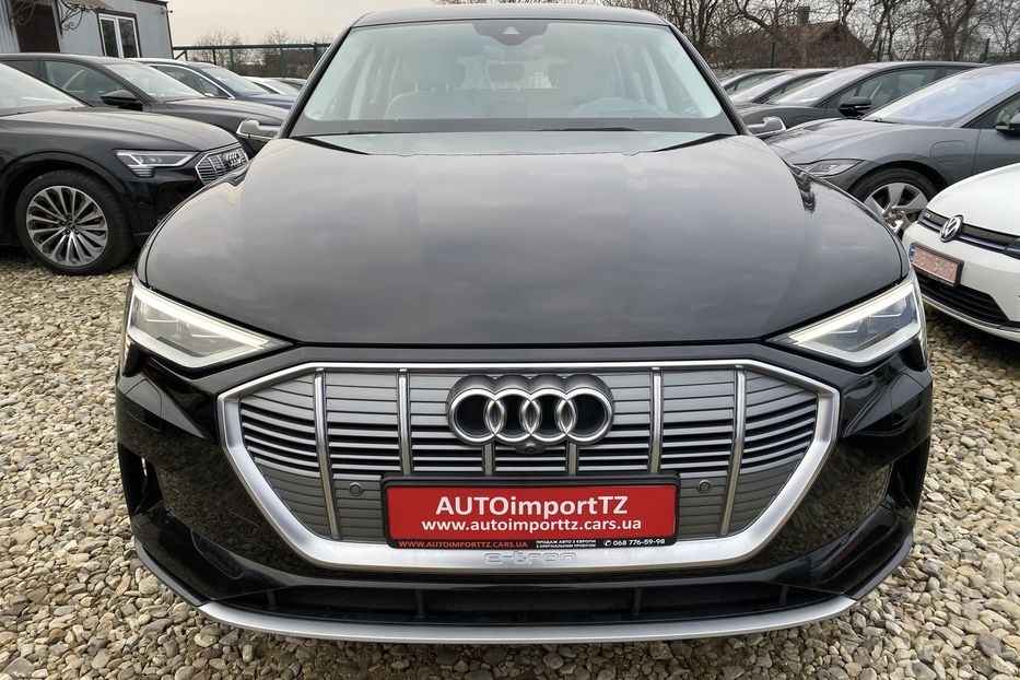 Продам Audi E-Tron 55Камера360ПроекціяFullLED 2019 года в Львове