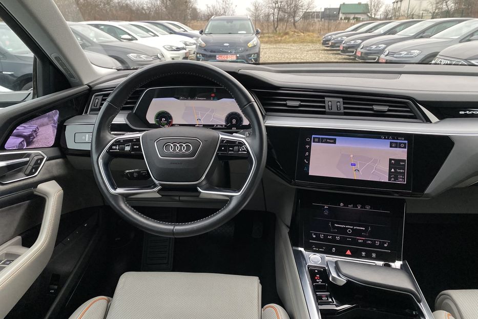 Продам Audi E-Tron 55Камера360ПроекціяFullLED 2019 года в Львове