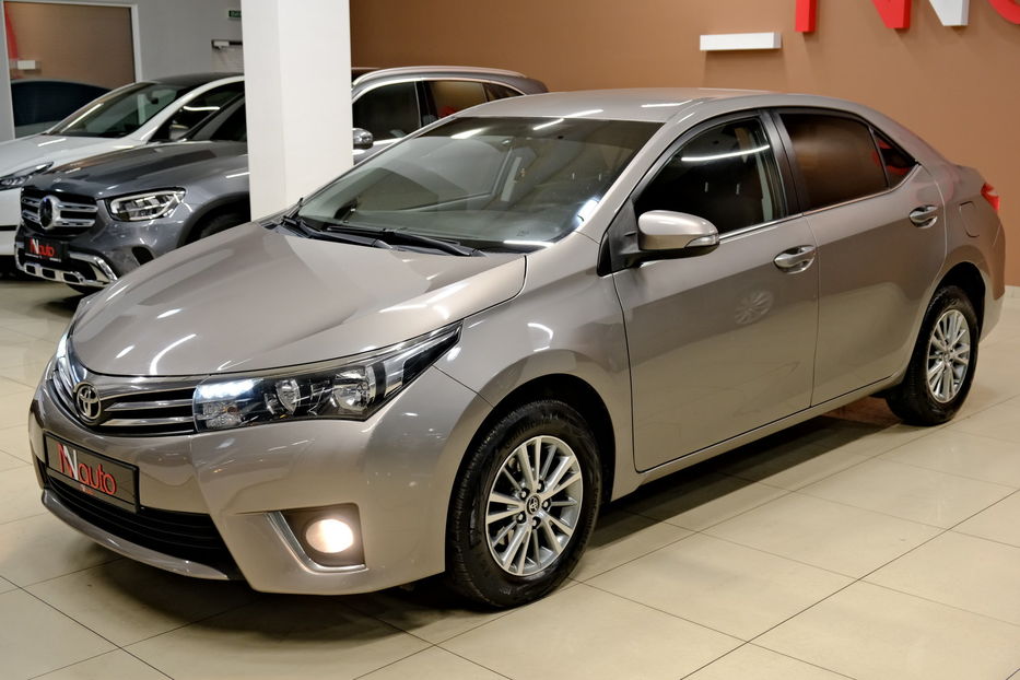 Продам Toyota Corolla 2015 года в Одессе