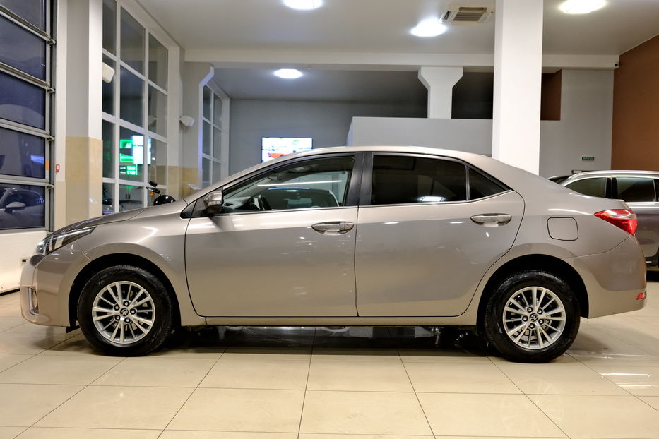 Продам Toyota Corolla 2015 года в Одессе