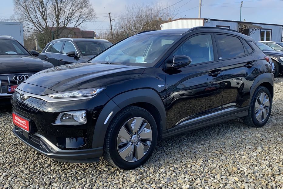 Продам Hyundai Kona 64kWhМакс.комплектація PREMIUM 2020 года в Львове