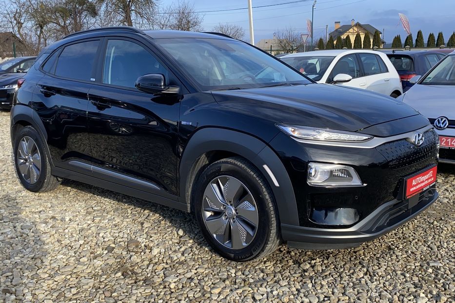 Продам Hyundai Kona 64kWhМакс.комплектація PREMIUM 2020 года в Львове