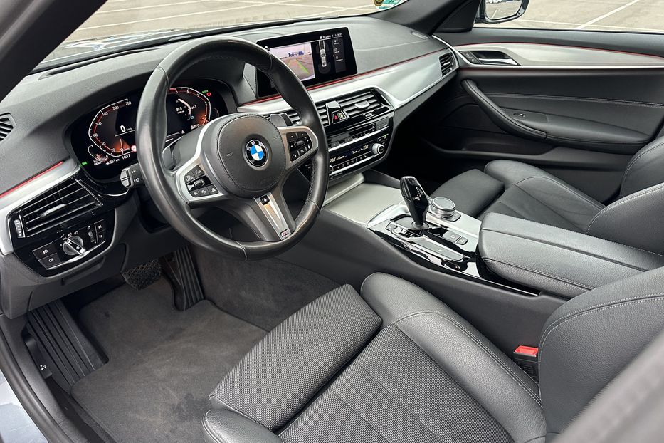 Продам BMW 520 Sport line 2020 года в Ровно