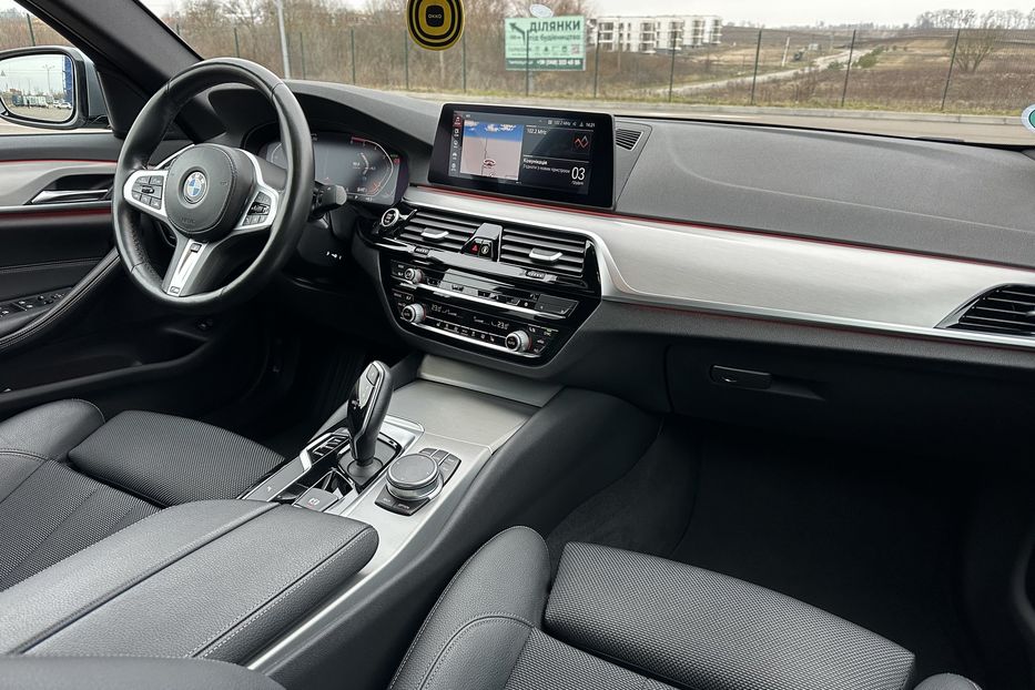 Продам BMW 520 Sport line 2020 года в Ровно