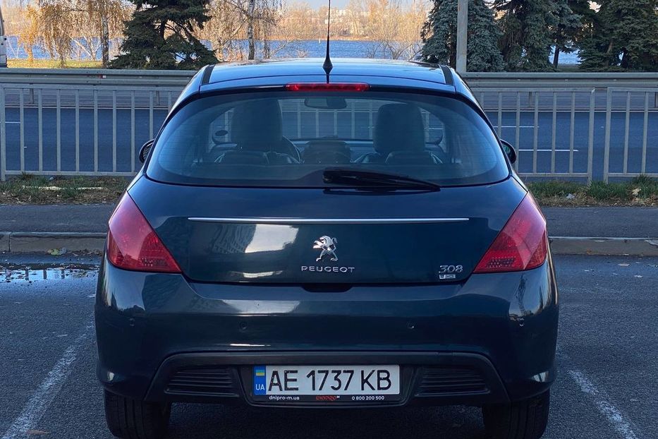 Продам Peugeot 308 2013 года в Днепре