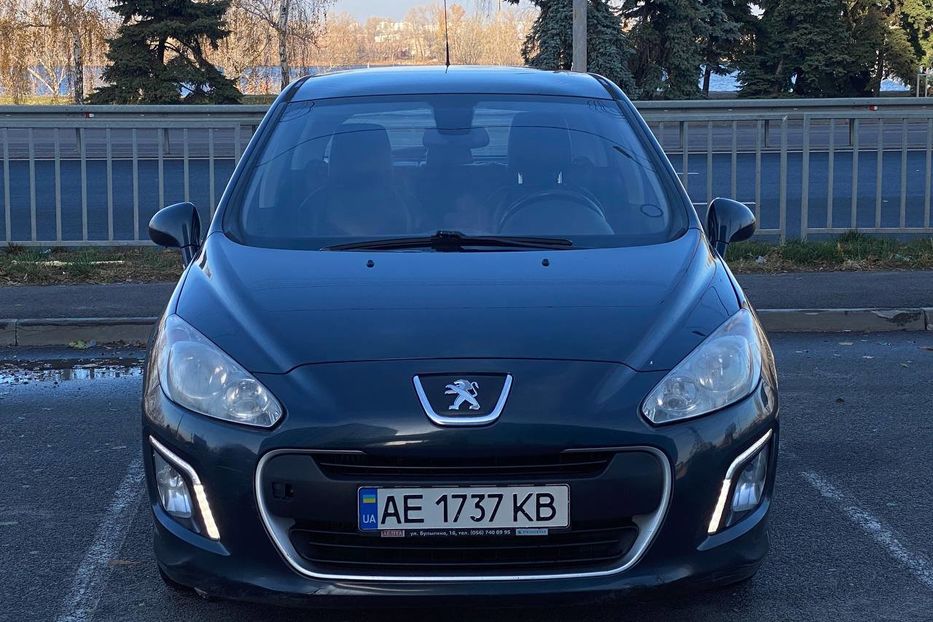 Продам Peugeot 308 2013 года в Днепре