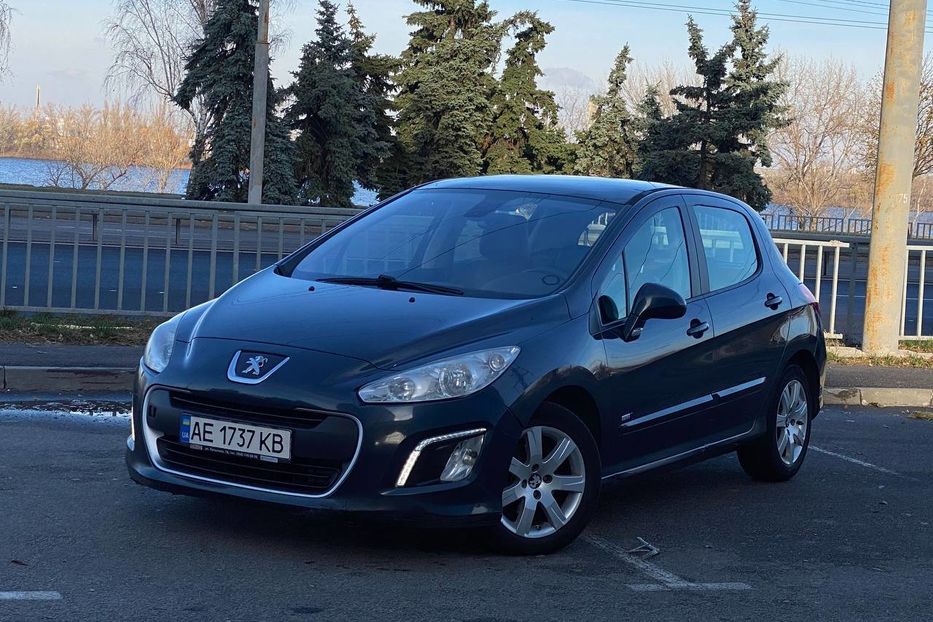 Продам Peugeot 308 2013 года в Днепре