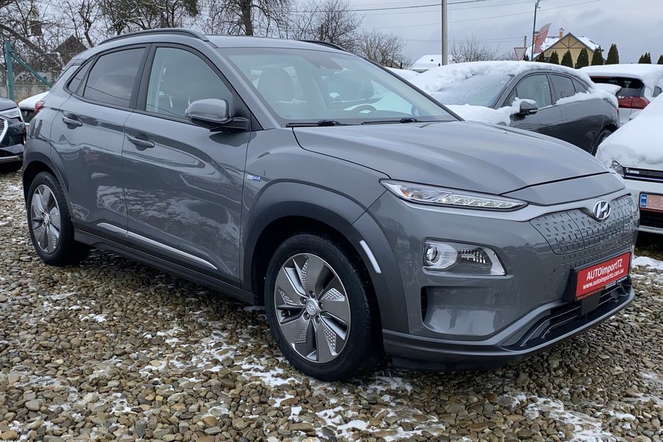 Продам Hyundai Kona 64кВт Макскомплектація Premium 2019 года в Львове