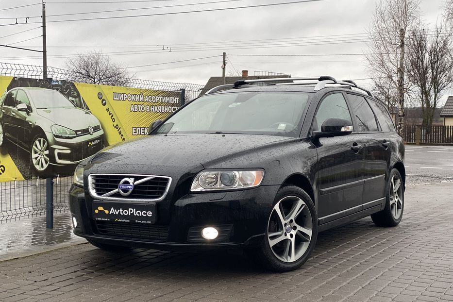 Продам Volvo V50 2011 года в Луцке