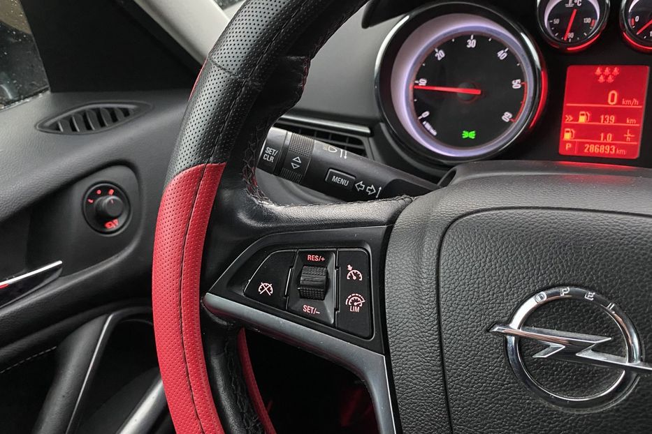 Продам Opel Zafira 7 місць 2013 года в Луцке