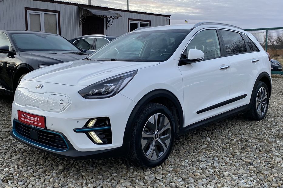 Продам Kia Niro 64кВтМакс.комплектаціяPrestige 2019 года в Львове