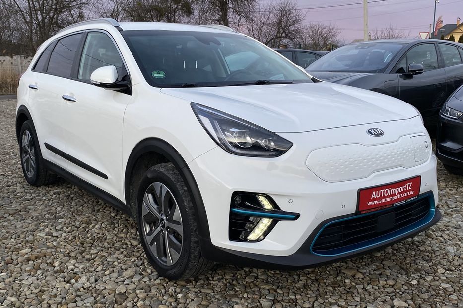 Продам Kia Niro 64кВтМакс.комплектаціяPrestige 2019 года в Львове