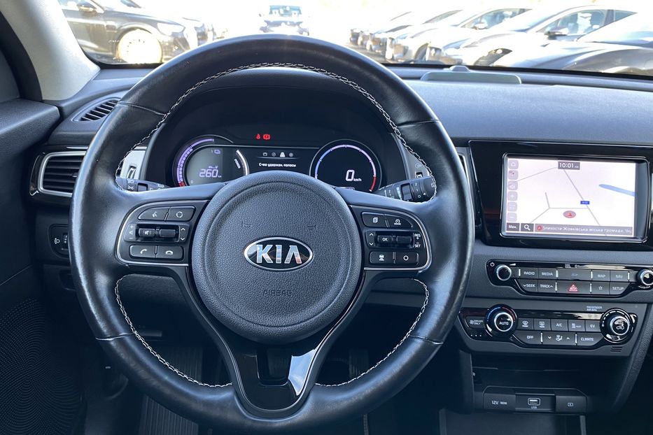 Продам Kia Niro 64кВтМакс.комплектаціяPrestige 2019 года в Львове